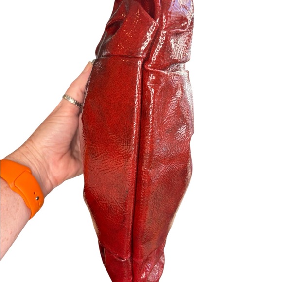 Kristen Davis Red Patent Leather Clutch / Shoulder Bag - Picture 6 of 7